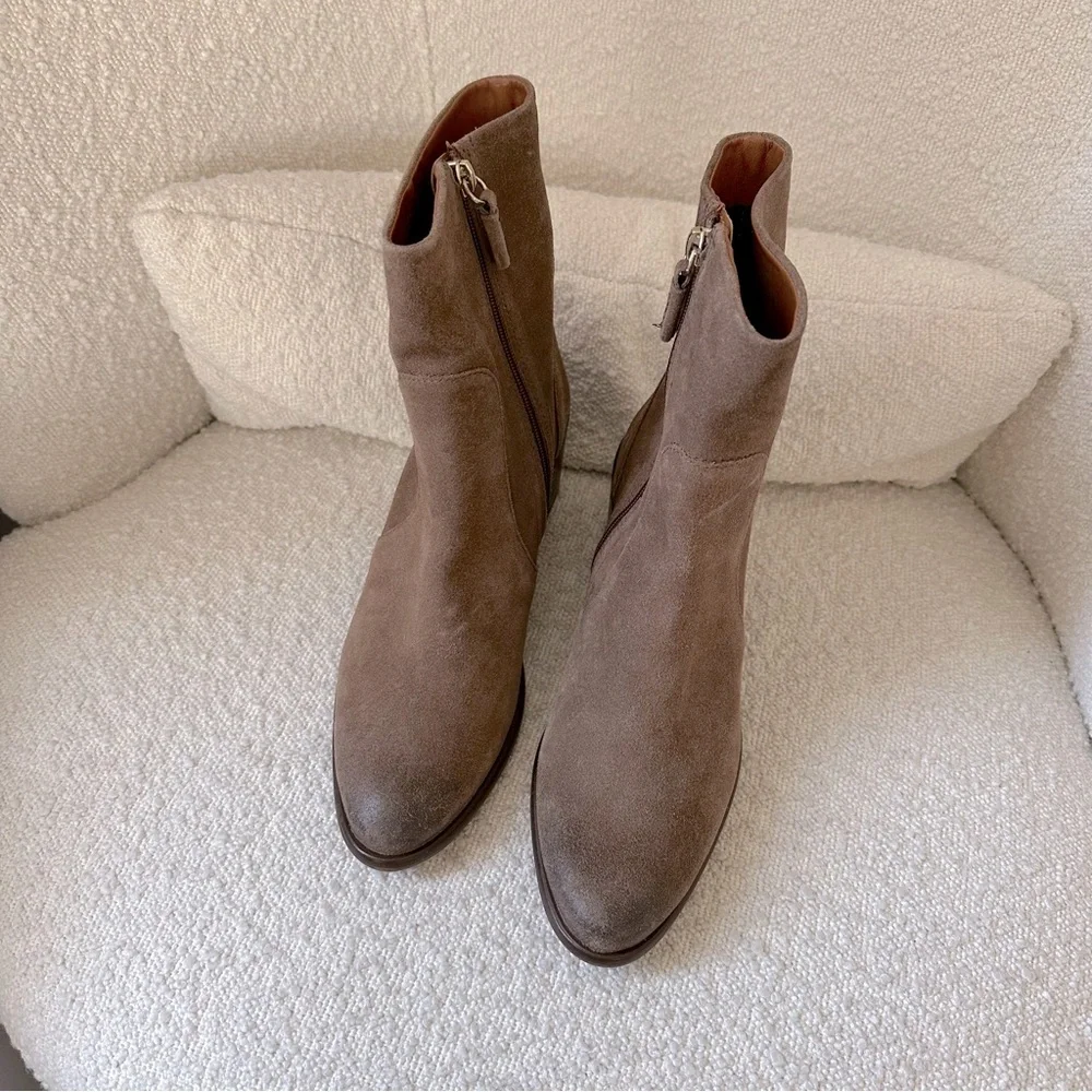 Steve Madden Shoes Leather Boots Pull On Ankle Bootie Taupe Suede Raiden
